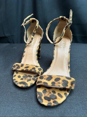 Bella Marie Leopard Print Ankle Strap Block Heel Sandals - Brown/Black